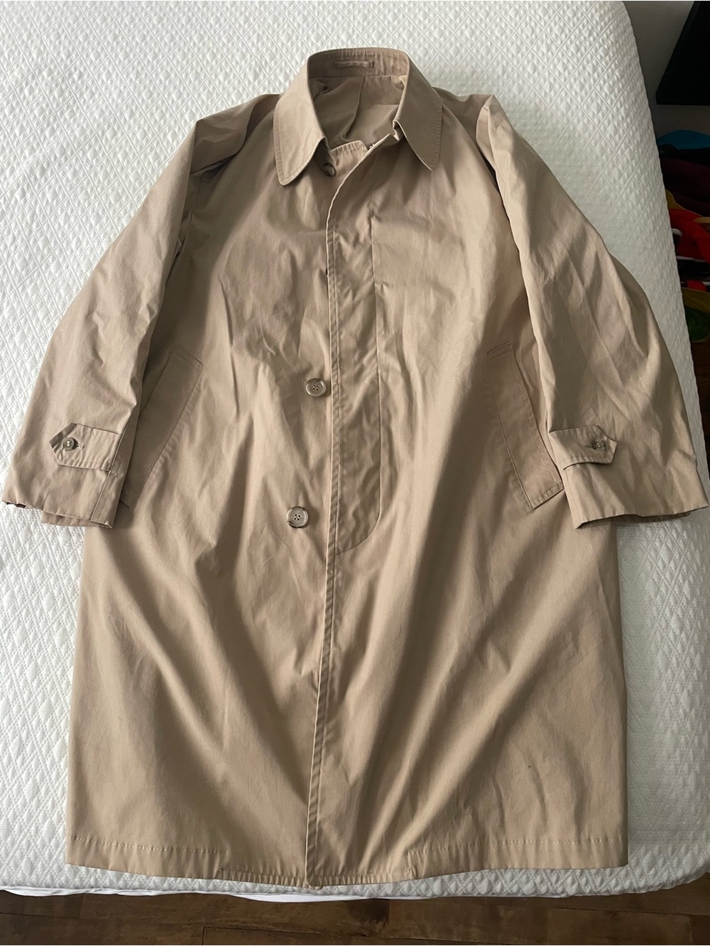 Vintage London fog single breasted tan trench coat 42S